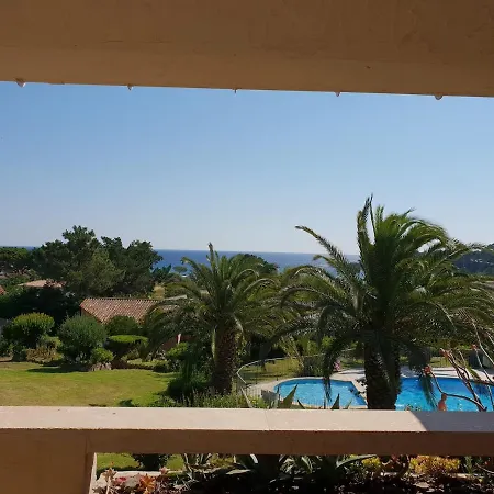 Apartment T3 Dans Fermee - 300m De La *